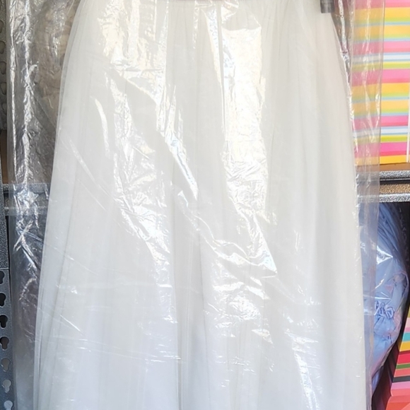 Dress - Picture 3 of 5
